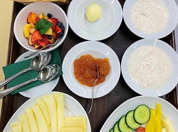 ホテル Erentrudisalm