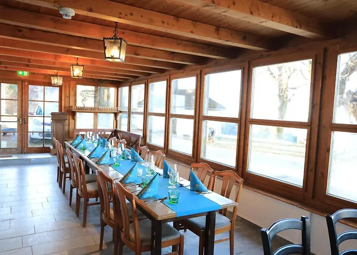 Erentrudisalm Hotel *